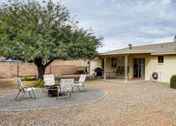 Close To Golf! 55-plus Snowbird Escape In Mesa