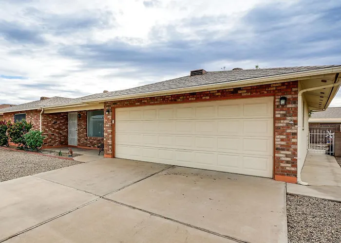 Close To Golf! 55-plus Snowbird Escape In Mesa